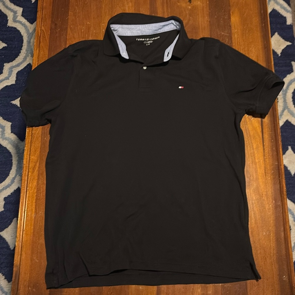 Used Black Tommy Hilfiger collard shirt (Men’s Large)